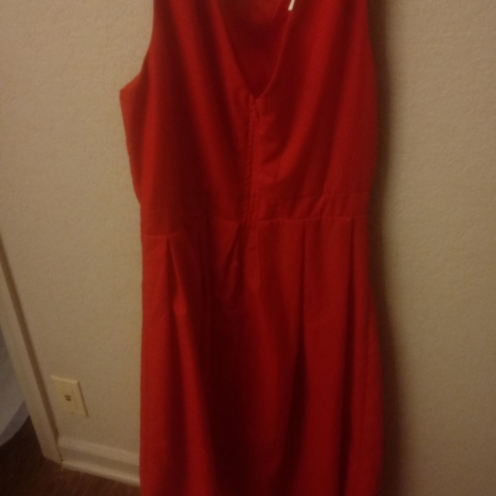 Dress - Picture 2 of 3
